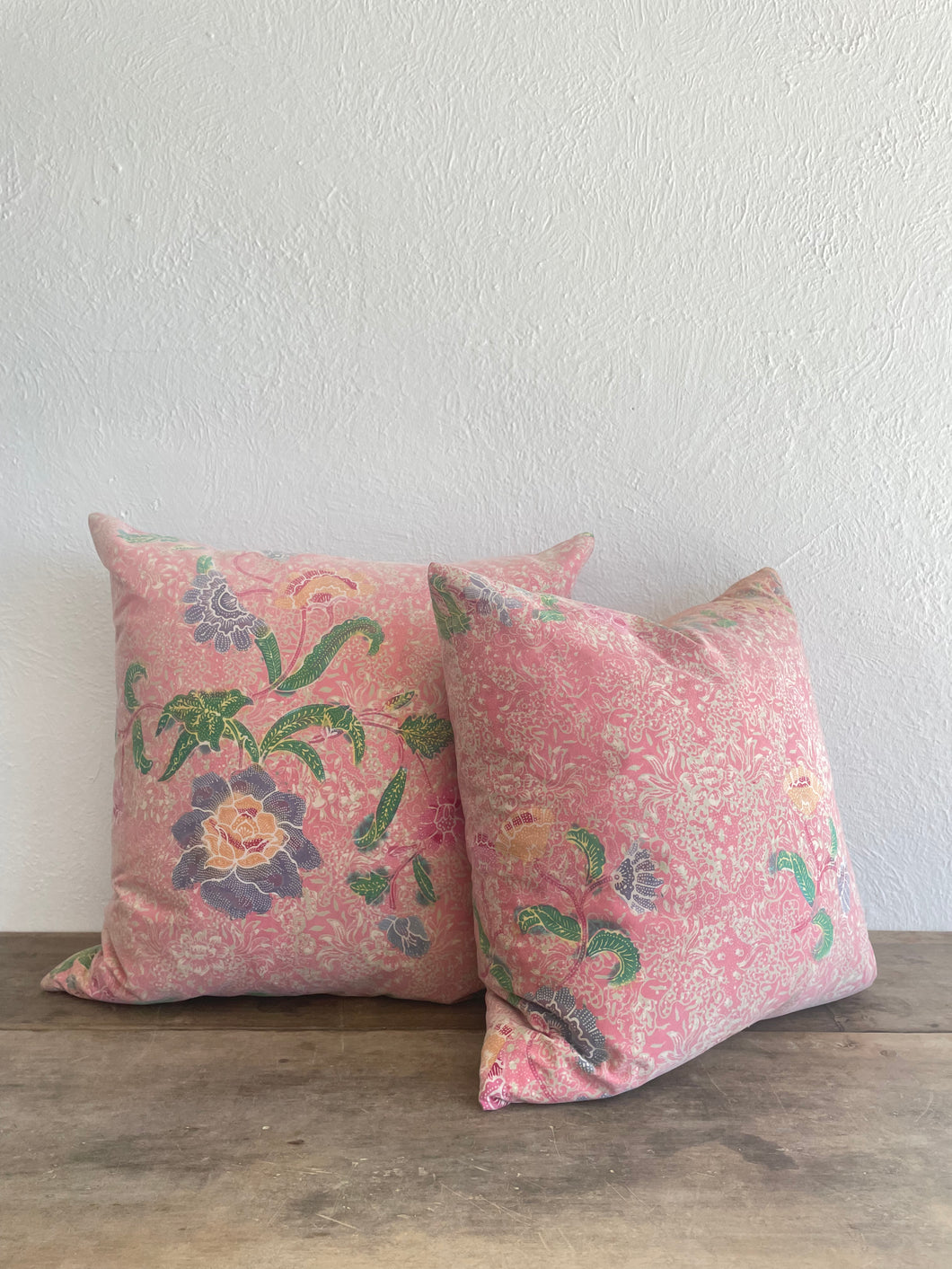 Vntg Balineses Pink Flowers Pillow