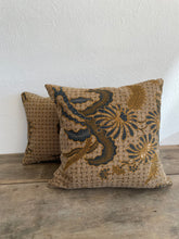 Load image into Gallery viewer, Vnth Balinese Basketweave Gold/Navy
